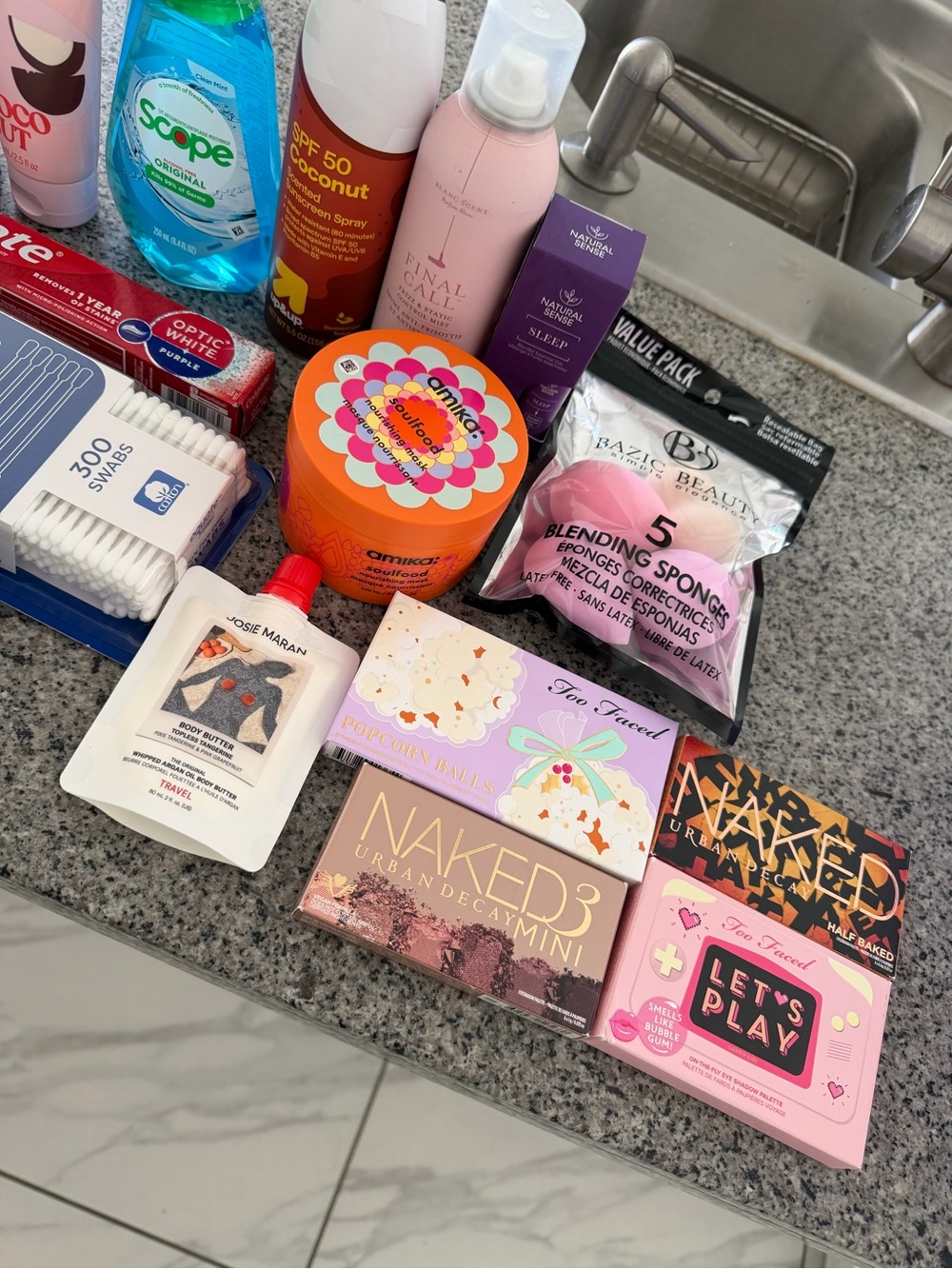Assorted beauty bundle! - Picture 4 of 4